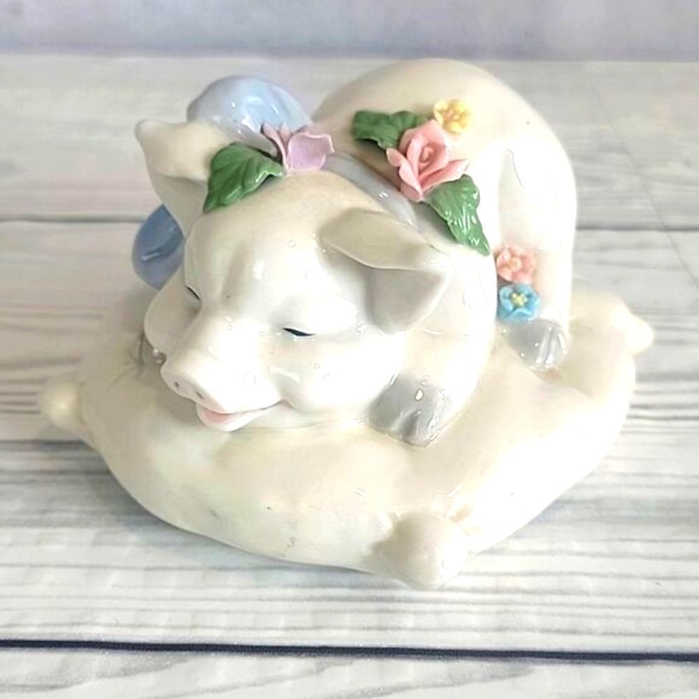 Heritage House "Dumpling" Soft & Sweet fine porcelain music box vintage